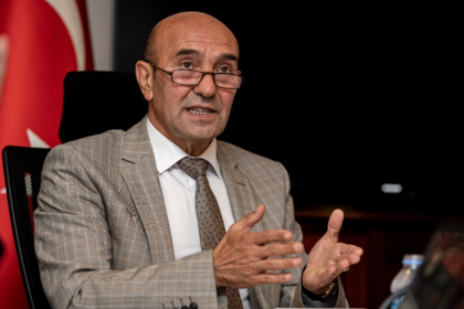 Tunç Soyer: İzmir’de vaka sayıları bir çok ile göre nispeten düşük seyrediyor, kontrollü normalleşme için hepimize görev düşüyor