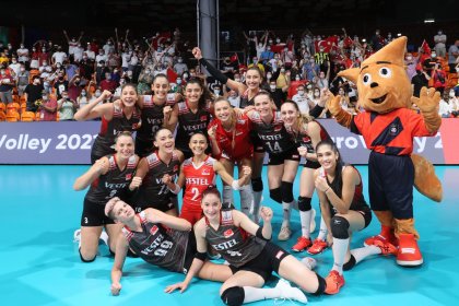 Türkiye-Polonya voleybol maçı 20.30'da