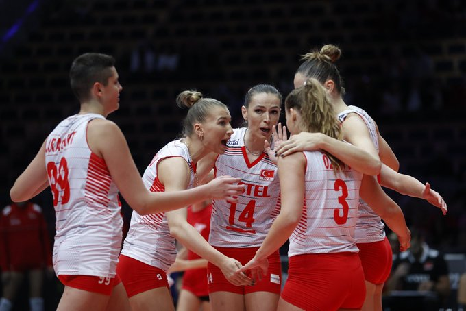 A Milli Kadın Voleybol Takımı, Kanada'yı 3-0 yendi A Milli Kadın Voleybol Takımı, Kanada'yı 3-0 yendi