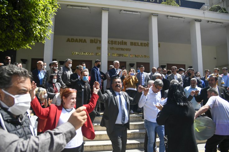 Adana Büyükşehir Belediye Başkanı Zeydan Karalar, 'İşine gülerek gelen, huzurlu belediye çalışanı hedefliyoruz' Adana Büyükşehir Belediye Başkanı Zeydan Karalar, 'İşine gülerek gelen, huzurlu belediye çalışanı hedefliyoruz'