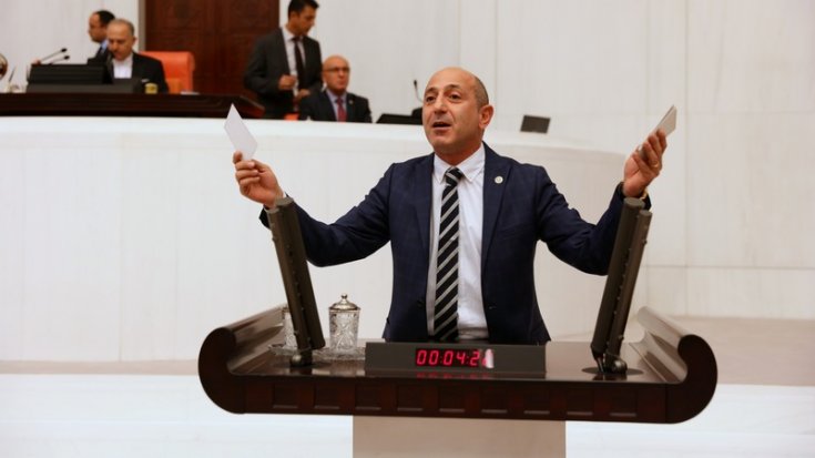 Ali Öztunç, MEB bünyesinde açlık sınırının altında çalıştırılan geçici statüdeki işçiler için harekete geçti Ali Öztunç, MEB bünyesinde açlık sınırının altında çalıştırılan geçici statüdeki işçiler için harekete geçti