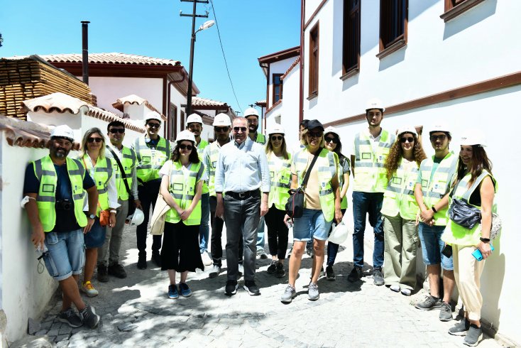 Ankara Büyükşehir Belediyesi, 'Ankara Miras Şantiye Gezileri'ne başladı Ankara Büyükşehir Belediyesi, 'Ankara Miras Şantiye Gezileri'ne başladı