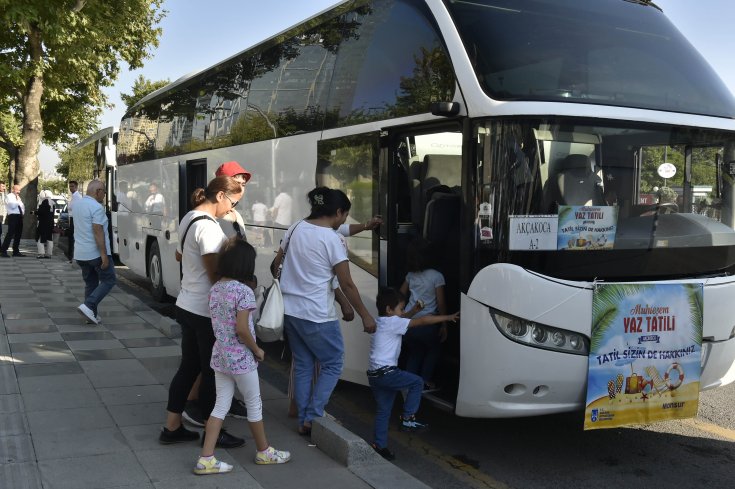 Ankara Büyükşehir'den kentte yaşayan yaşlı ve engelliler ile sosyal yardımlardan faydalanan ailelere 1 hafta tatil Ankara Büyükşehir'den kentte yaşayan yaşlı ve engelliler ile sosyal yardımlardan faydalanan ailelere 1 hafta tatil