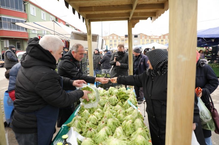 Belediyeden marul sadece 5 lira!