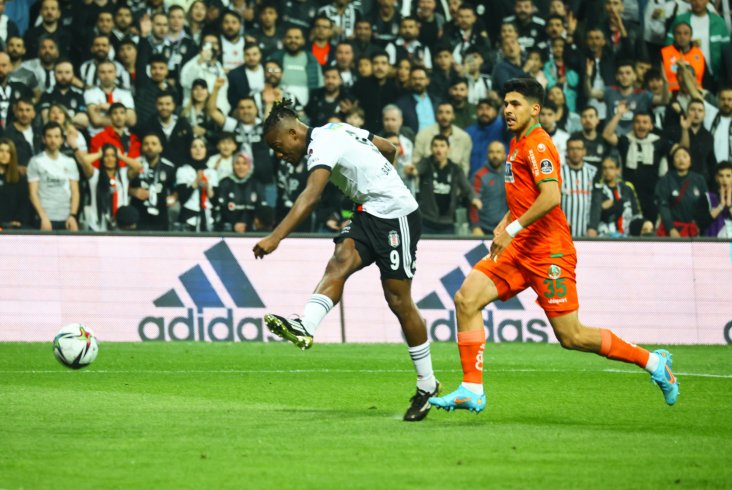 Beşiktaş, Alanyaspor'u 4-1 yendi