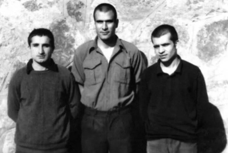 Birleşik Kamu-İş Konfederasyonu 3 Fidan’ın idam edilişinin 50. yılında saygı ve minnetle anıyoruz Birleşik Kamu-İş Konfederasyonu 3 Fidan’ın idam edilişinin 50. yılında saygı ve minnetle anıyoruz