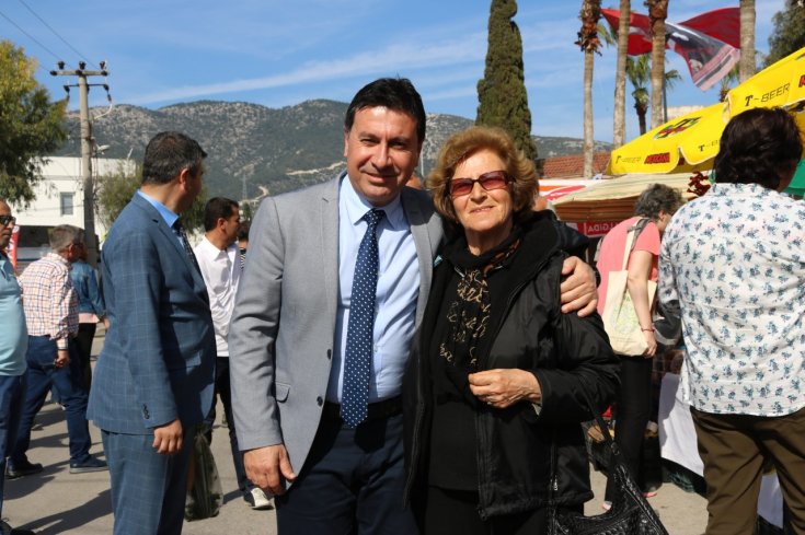 Bodrum Belediye Başkanı Ahmet Aras'tan anneler günü mesajı Bodrum Belediye Başkanı Ahmet Aras'tan anneler günü mesajı