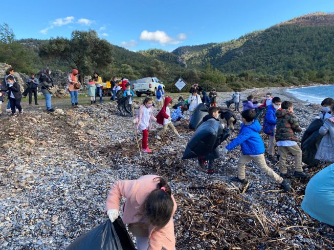 Bodrum Belediyesinden öğrenciler ile geri dönüşüm farkındalık çalışması