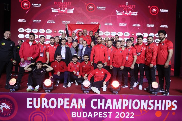 Budapeşte'de devam eden Avrupa Güreş Şampiyonası'nda Türkiye 4. günde 9 madalyaya ulaştı