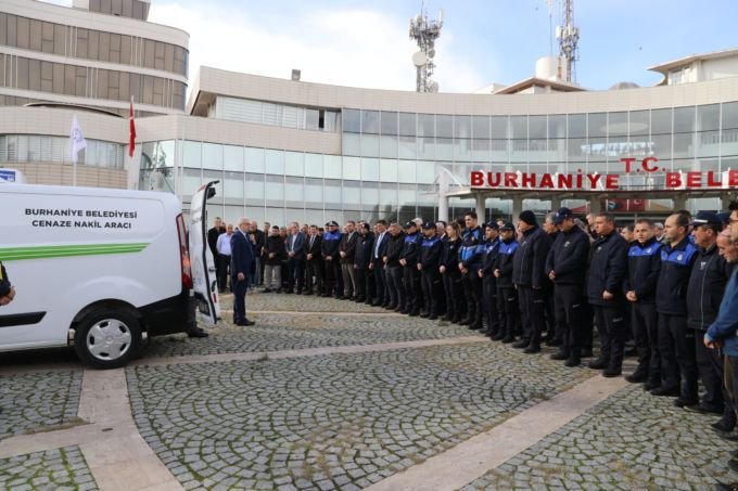 Burhaniye Belediyesinin sevilen Zabıtası Erol Toydemir tedavi gördüğü hastanede hayatını kaybetti