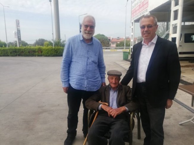 Burhaniye Rumeli Göçmenleri Derneği Başkanı Süleyman Eruzunlar'ın babası Kadir Eruzunlar hayatını kaybetti