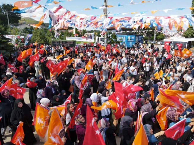Çankırı, Dodurga belde belediye başkanlığını Resmi olmayan sonuçlara göre AKP adayı Hasan Hüseyin Kaşıkçı 955 oy alarak kazandı Çankırı, Dodurga belde belediye başkanlığını Resmi olmayan sonuçlara göre AKP adayı Hasan Hüseyin Kaşıkçı 955 oy alarak kazandı