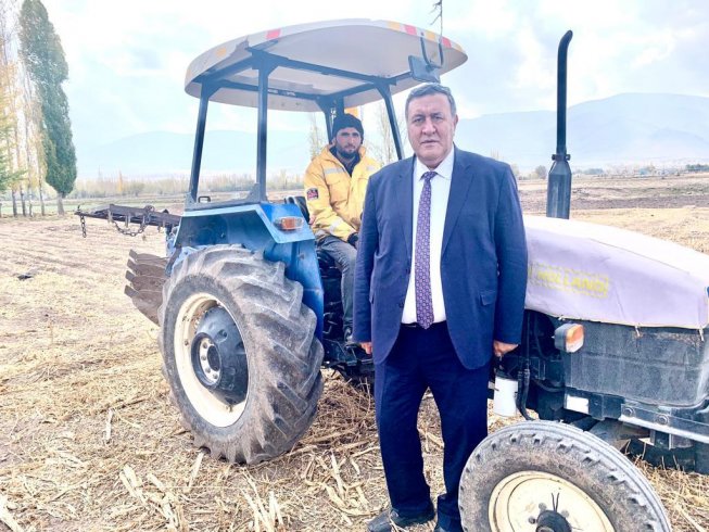 CHP'li Gürer: “Elektrik faturaları hasat döneminde ödensin” CHP'li Gürer: “Elektrik faturaları hasat döneminde ödensin”