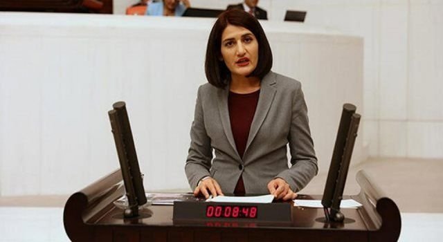 Diyarbakır Milletvekili Semra Güzel'in Yasama Dokunulmazlığı TBMM'de yapılan oylama ile kaldırıldı Diyarbakır Milletvekili Semra Güzel'in Yasama Dokunulmazlığı TBMM'de yapılan oylama ile kaldırıldı