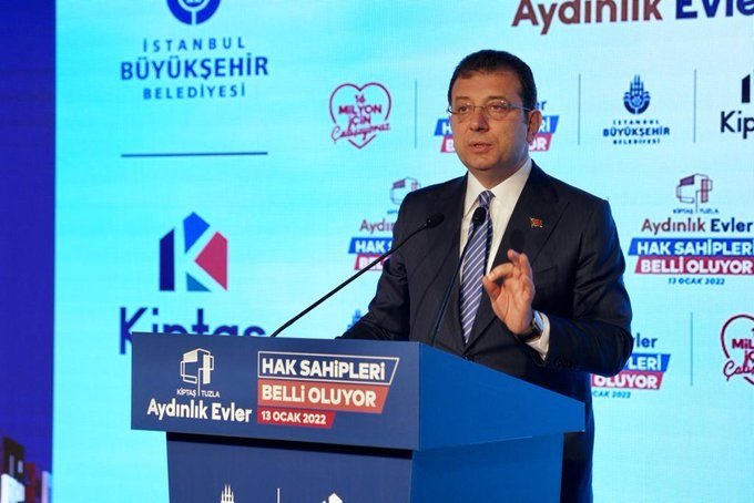 Ekrem İmamoğlu, KİPTAŞ’ın ‘Tuzla Aydınlık Evler’ projesinin Noter tarafından onaylanan 158 bin 42 kişi arasında gerçekleştirilen kura çekim törenine katıldı Ekrem İmamoğlu, KİPTAŞ’ın ‘Tuzla Aydınlık Evler’ projesinin Noter tarafından onaylanan 158 bin 42 kişi arasında gerçekleştirilen kura çekim törenine katıldı