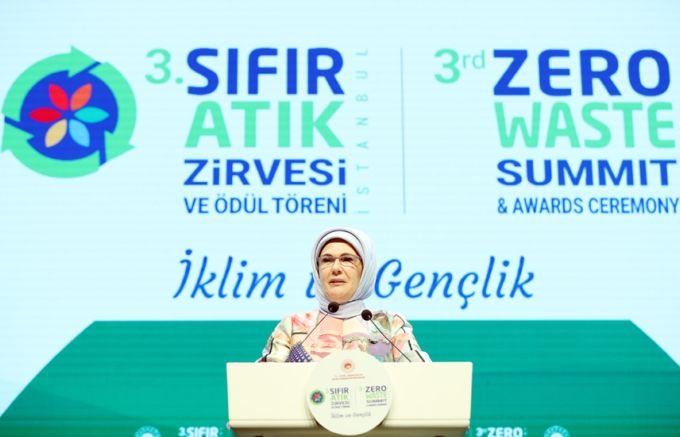 Emine Erdoğan, “Uluslararası 3. Sıfır Atık Zirvesi ve Ödül Töreni”ne katıldı