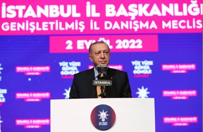 Erdoğan AKP İstanbul il danışma toplantısında; 'Yüz Yüze 100 gün’ kampanyasını 2023 şahlanışının ilk işareti olarak görüyorum'