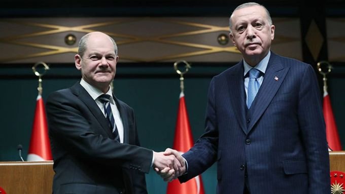 Erdoğan, Almanya Başbakanı Scholz ile telefonda görüştü