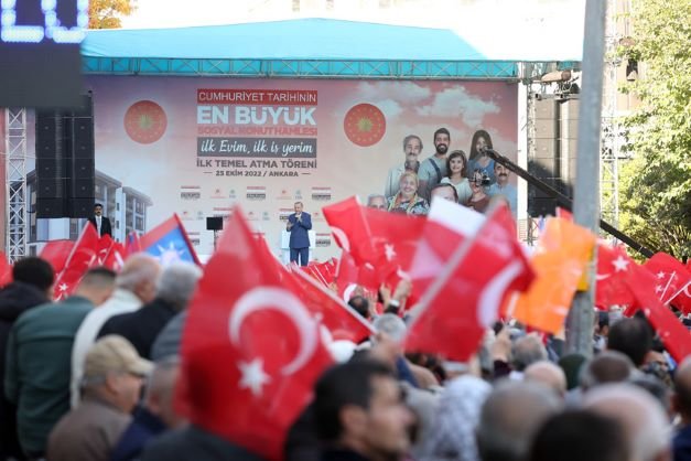 Erdoğan, 'İlk Evim, İlk İş Yerim Projesi' İlk Temel Atma Töreni’ne katıldı Erdoğan, 'İlk Evim, İlk İş Yerim Projesi' İlk Temel Atma Töreni’ne katıldı