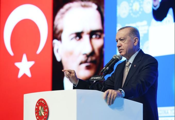 Erdoğan; 'Kalkınma planlarımızın merkezine ‘güçlü kadın, güçlü aile, güçlü Türkiye’ ilkesini yerleştirdik'