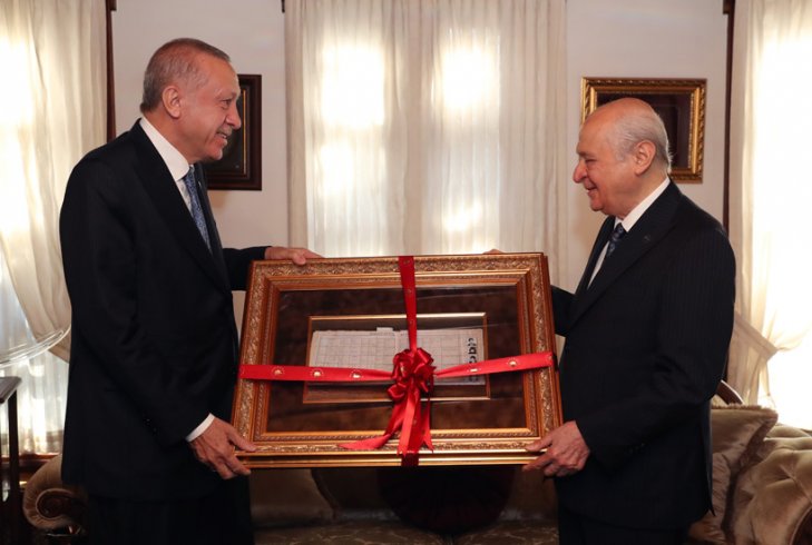 Erdoğan, MHP Genel Başkanı Bahçeli ile bir araya geldi Erdoğan, MHP Genel Başkanı Bahçeli ile bir araya geldi