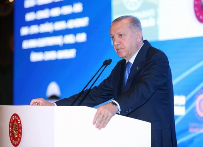 Erdoğan; Türkiye, Küresel ekonomik krizi fırsata çevirme konusunda en başarılı ülkedir