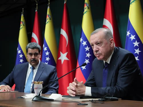 Erdoğan: Türkiye olarak bundan sonra da dost Venezuela halkının yanındayız
