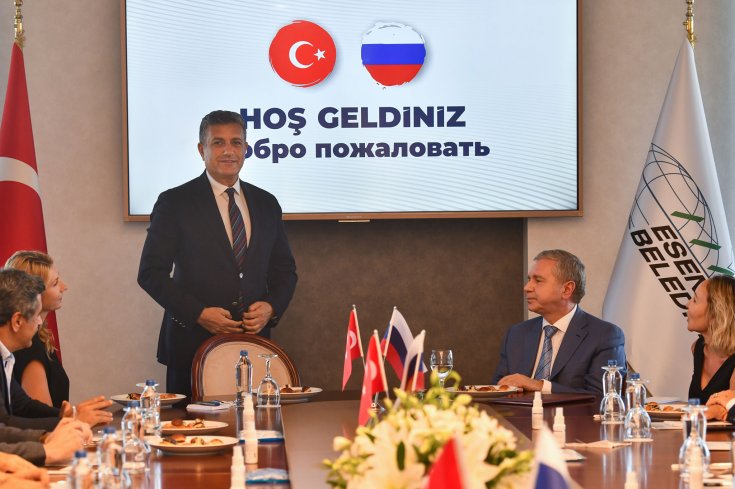 Esenyurt ve Moskova arasında kardeş belediye ve iş birliği protokolü imzalanacak Esenyurt ve Moskova arasında kardeş belediye ve iş birliği protokolü imzalanacak