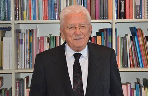 Eski Ticaret Bakanı Tarhan Erdem hayatını kaybetti:cenaze 11 Haziran 2022 İstanbul Eski Ticaret Bakanı Tarhan Erdem hayatını kaybetti:cenaze 11 Haziran 2022 İstanbul