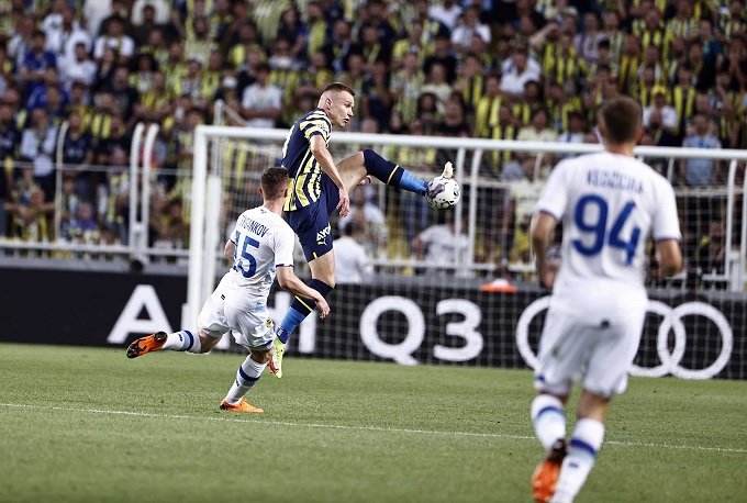 Fenerbahçe 1-2 Dinamo Kiev Fenerbahçe 1-2 Dinamo Kiev