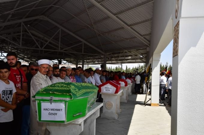 Gaziantep’teki feci kazada hayatını kaybedenler için cenaze töreni düzenlendi