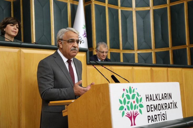 HDP Eş Başkanı Mithat Sancar: 'yoksulların sesini yükseltmesi, itirazını büyültmesi bu düzenin sonunu getirecek, biliyorlar'