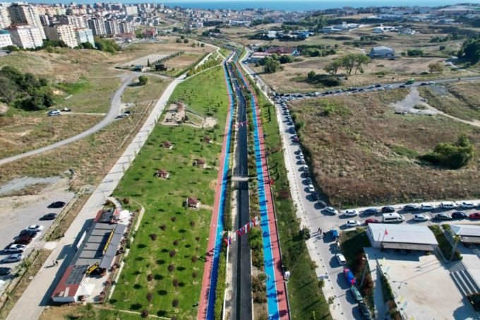 İBB, 4,5 km uzunluğundaki, 301 bin 700 metrekarelik alana sahip Kavaklıdere Yaşam Vadisini hizmete açtı