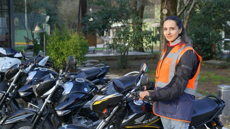 İBB, her gün zamanla yarışan on binlerce motokuryeler için ‘Güvenle Gelsin’ kampanyası başlattı