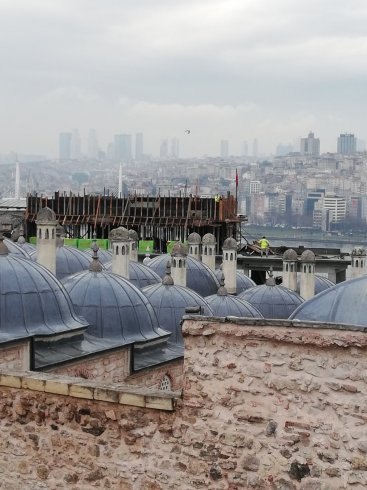 İBB, Süleymaniye önünde yükselen inşaatı mühürledi