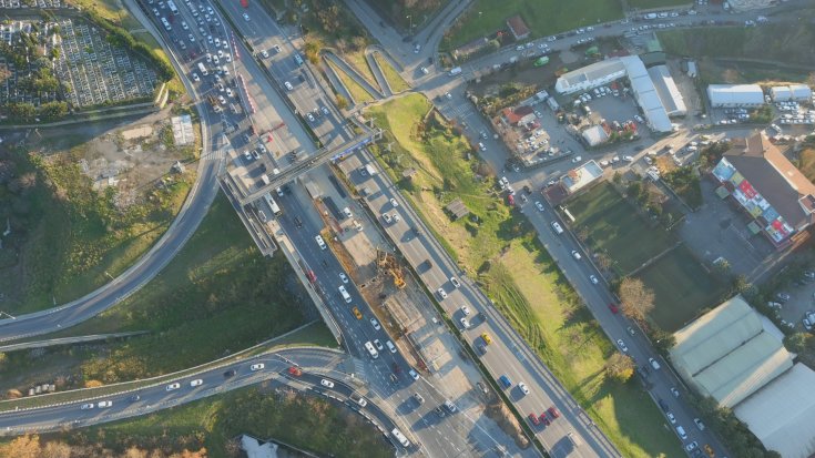 İBB'den Anadolu yakasında trafiği rahatlatan çalışma; Bostancı kavşağına kalıcı çözüm Pazartesi bitiyor İBB'den Anadolu yakasında trafiği rahatlatan çalışma; Bostancı kavşağına kalıcı çözüm Pazartesi bitiyor