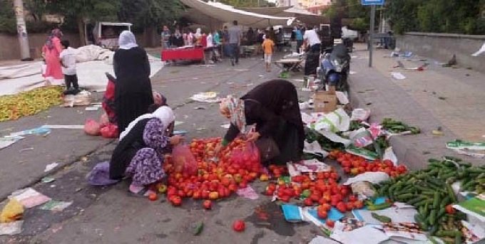 İcra dosyaları artıyor, vatandaş pazar artıklarını topluyor!