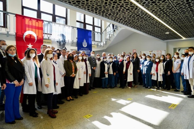 İmamoğlu; 14 Mart’ta benim dileğim, İnşallah doktorlarımız sağlıkla, huzurla, güvenle ve bütün haklarını elde ettikleri bir süreçle hizmet vermelerine devam etsinler