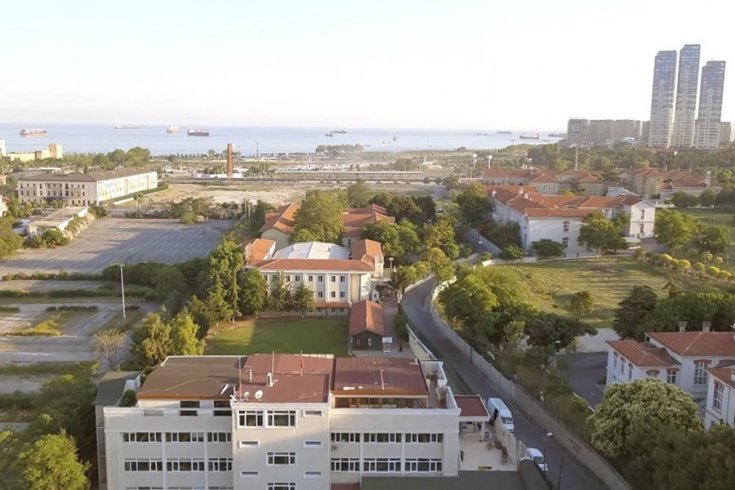 İstanbul Ayvansaray Üniversitesinin adı artık İstanbul Topkapı Üniversitesi oldu