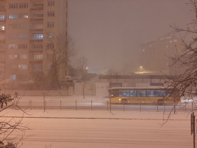 İstanbul'da yoğun kar yağışı başladı