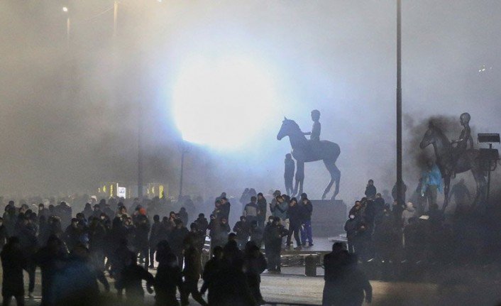Kazakistan’da eylemler nedeniyle 4 bin 266 kişi gözaltına alındı Kazakistan’da eylemler nedeniyle 4 bin 266 kişi gözaltına alındı