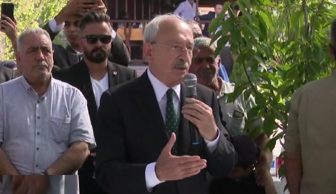 Kılıçdaroğlu, Ağrı Doğubeyazıt ilçesinde iş dünyası ile buluştu