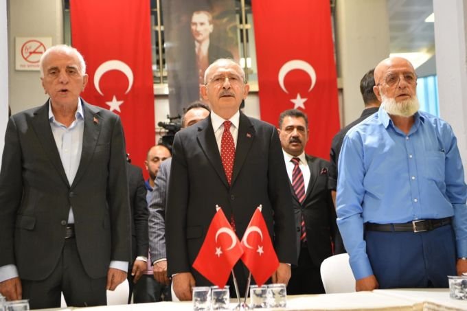 Kılıçdaroğlu Ankara'da 'Önce Türkiye' buluşmasında konuştu; Bayrak ve Vatan bizim kırmızı çizgimiz!