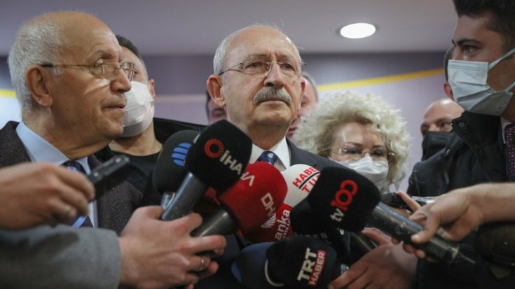 Kılıçdaroğlu: 'Emekli amirallerin, Montrö konusunda yaptıkları açıklamanın ne kadar doğru, ne kadar gerçekçi, ne kadar öngörülebilir olduğunu Ukrayna-Rusya savaşı bize gösterdi' Kılıçdaroğlu: 'Emekli amirallerin, Montrö konusunda yaptıkları açıklamanın ne kadar doğru, ne kadar gerçekçi, ne kadar öngörülebilir olduğunu Ukrayna-Rusya savaşı bize gösterdi'