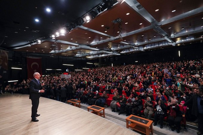 Kılıçdaroğlu; 'Göreceksiniz kadınların gücü bütün zalimleri yenecektir!'