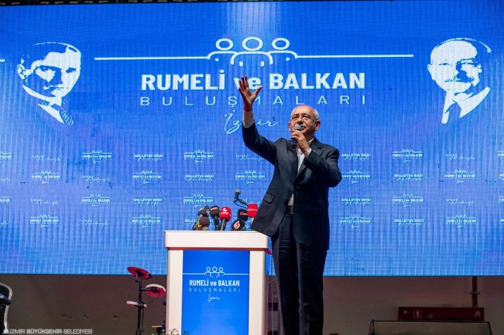 Kılıçdaroğlu, İzmir'de Balkan-Rumeli buluşmasında konuştu; 'Bize katılın; İzmir’de, Ankara’da, Samsun’da, nerede olursanız olun Cumhuriyeti demokrasiyle taçlandırmak için kucaklaşmak, birlikte olmak zorundayız'