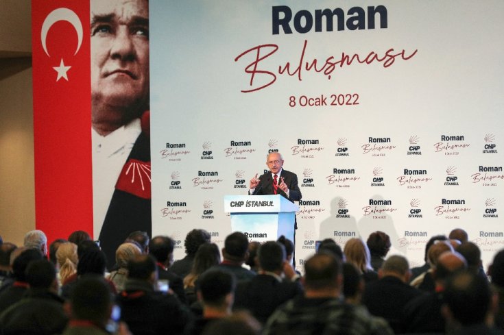 Kılıçdaroğlu, Romanlara seslendi; 'Adımız Halk Partisi yani sizlerin, yani kimsesizlerin kimsesizliğini ortada kaldıracak parti'