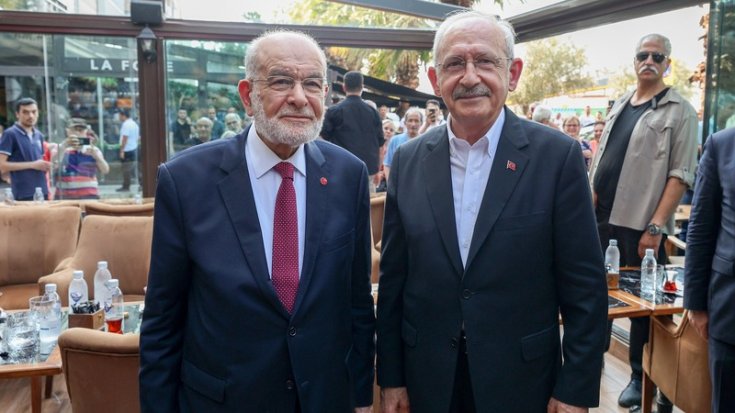 Kılıçdaroğlu, Saadet Partisi Genel Başkanı Temel Karamollaoğlu’yla İzmir’de bir araya geldi