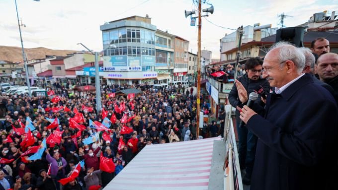 Kılıçdaroğlu. Sivas Zara'dan Türkiye'ye seslendi; Yetki verin Türkiye’yi düzelteceğim. ayağa kaldıracağım!