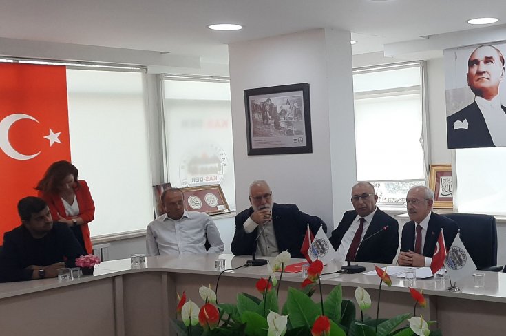 Kılıçdaroğlu'dan KAS-DER Genel Merkezine ziyaret Kılıçdaroğlu'dan KAS-DER Genel Merkezine ziyaret